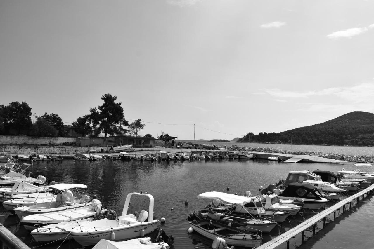 Ferienwohnung Beach Side Apart I Kavala Exterior foto